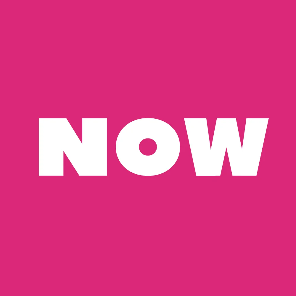 Mindfulness wall clock: "now — pink & white"